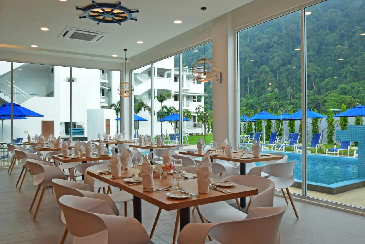 Avi Pangkor Beach Resort Кампонг-Пасир-Богак Экстерьер фото